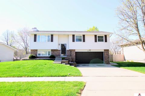 Photo of 4315 Bingham Circle, Lincoln, NE 68516 (MLS # 22610273)
