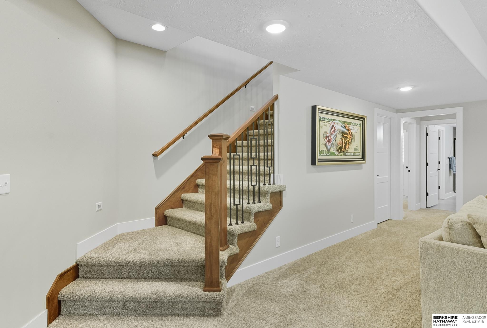 Elkhorn, Nebraska 68022, United States, 4 Bedrooms Bedrooms, ,3 BathroomsBathrooms,Residential,Pending,209250