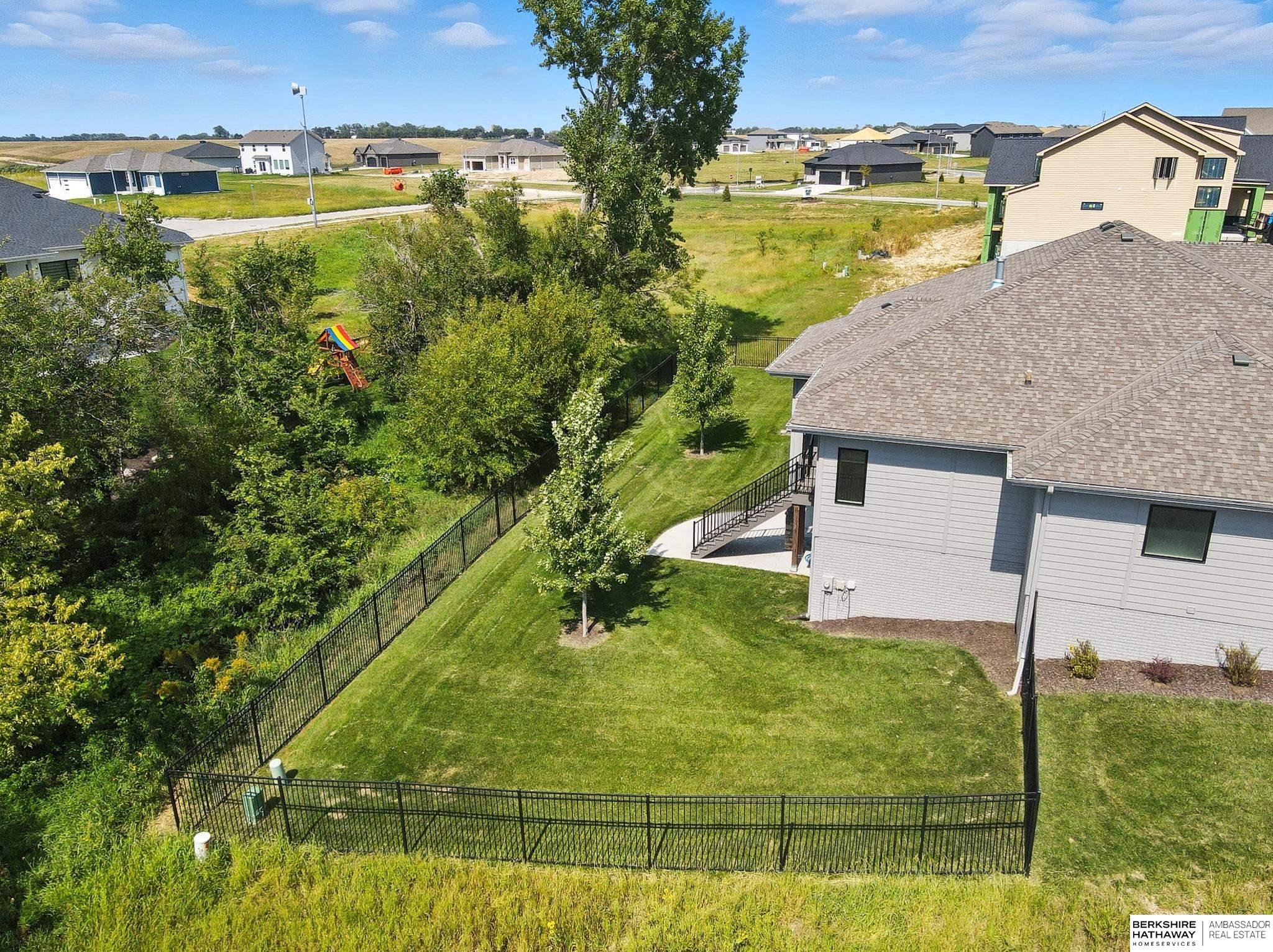 Elkhorn, Nebraska 68022, United States, 4 Bedrooms Bedrooms, ,3 BathroomsBathrooms,Residential,Pending,209250