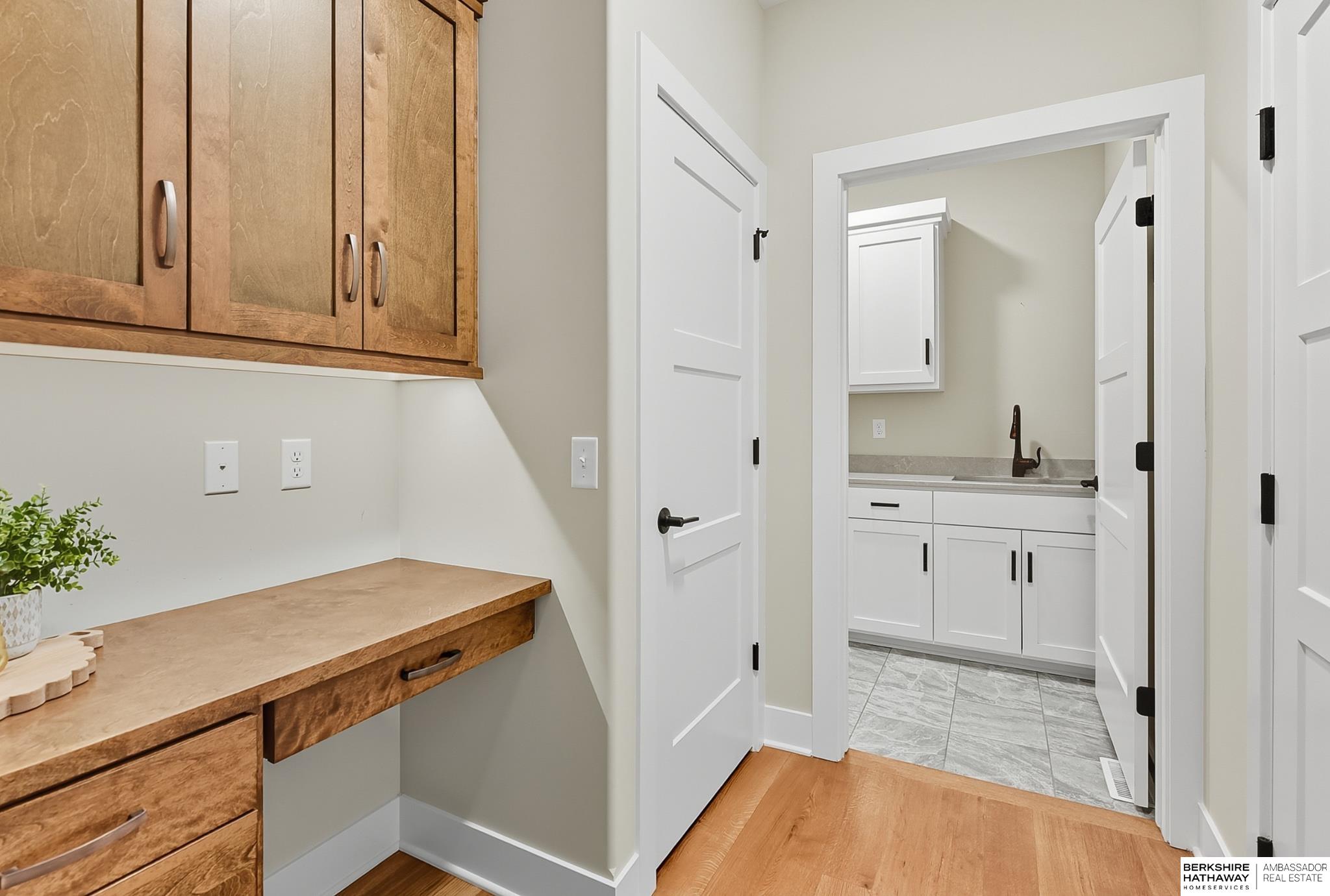 Elkhorn, Nebraska 68022, United States, 4 Bedrooms Bedrooms, ,3 BathroomsBathrooms,Residential,Pending,209250