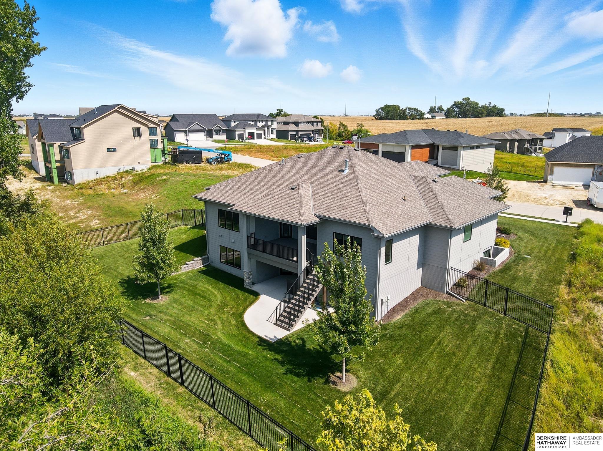 Elkhorn, Nebraska 68022, United States, 4 Bedrooms Bedrooms, ,3 BathroomsBathrooms,Residential,Pending,209250