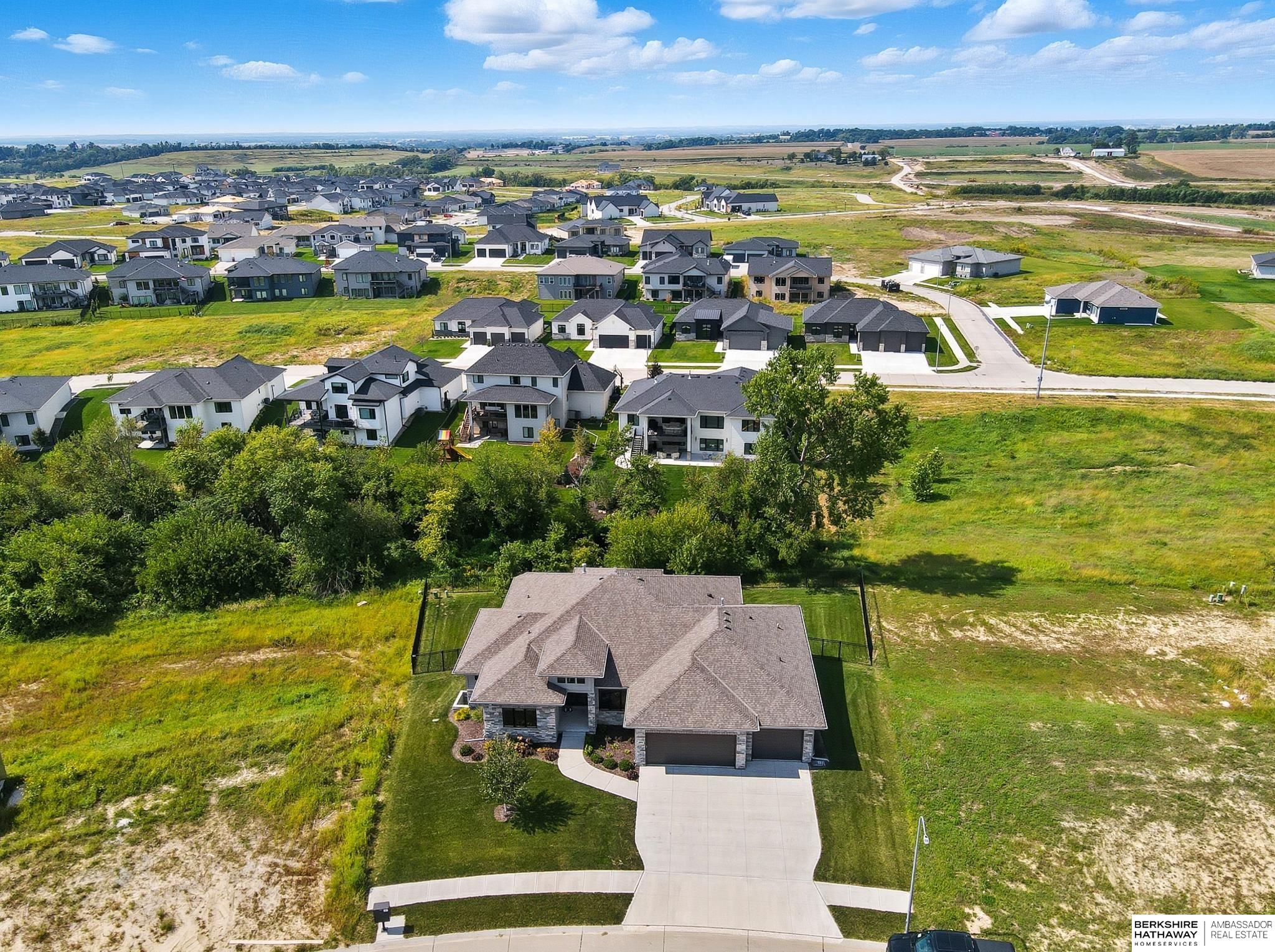 Elkhorn, Nebraska 68022, United States, 4 Bedrooms Bedrooms, ,3 BathroomsBathrooms,Residential,Pending,209250