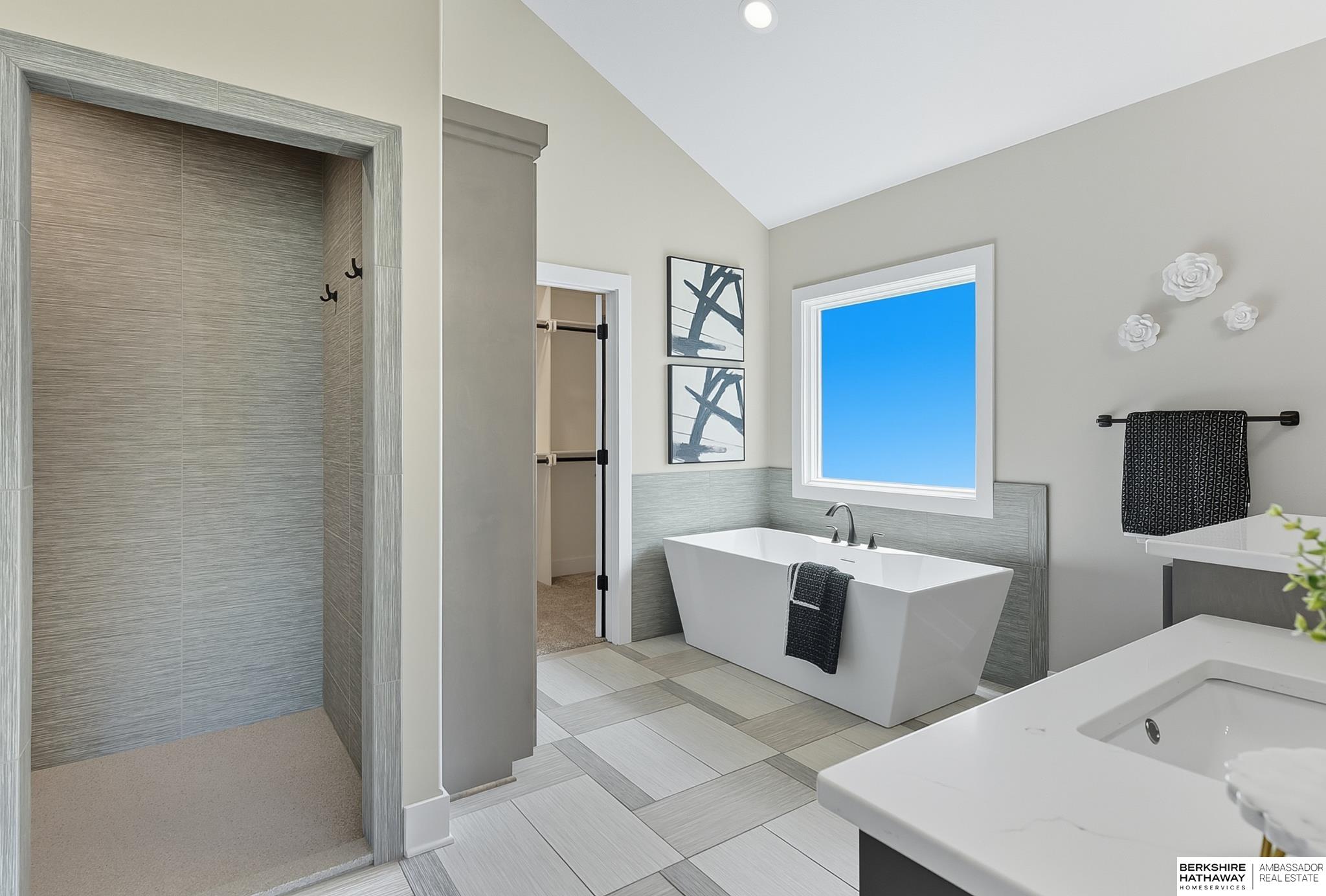 Elkhorn, Nebraska 68022, United States, 4 Bedrooms Bedrooms, ,3 BathroomsBathrooms,Residential,Pending,209250