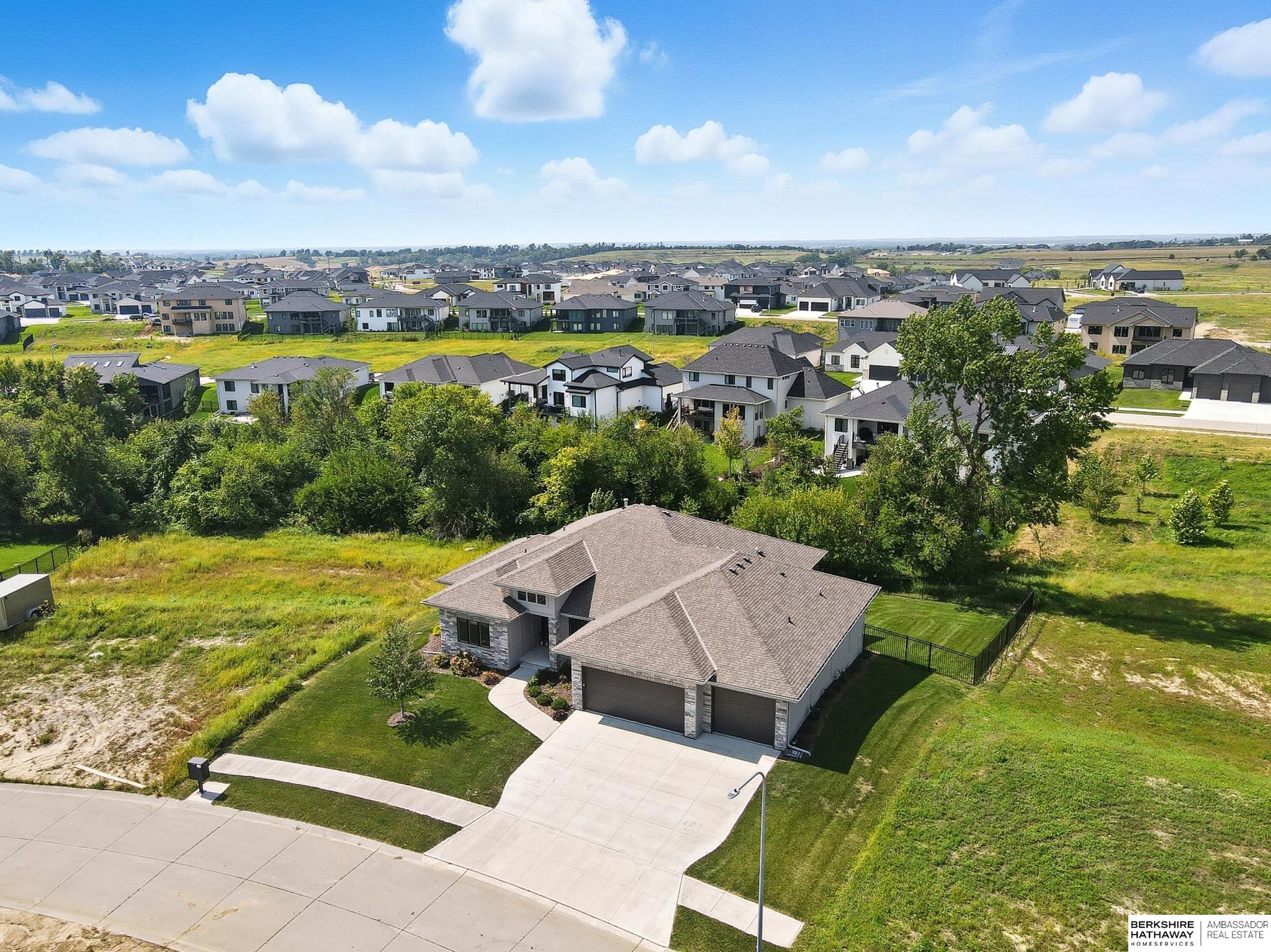 Elkhorn, Nebraska 68022, United States, 4 Bedrooms Bedrooms, ,3 BathroomsBathrooms,Residential,Pending,209250