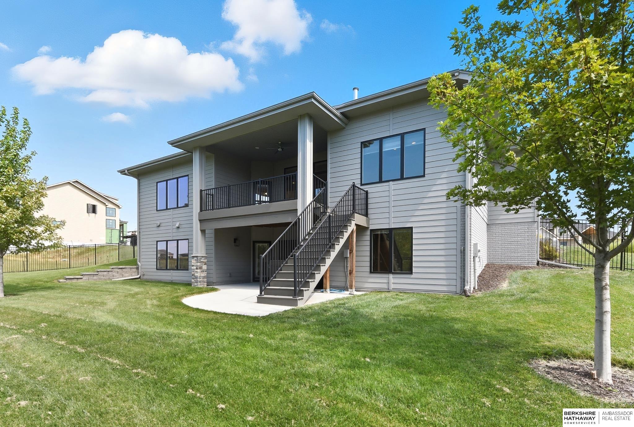 Elkhorn, Nebraska 68022, United States, 4 Bedrooms Bedrooms, ,3 BathroomsBathrooms,Residential,Pending,209250