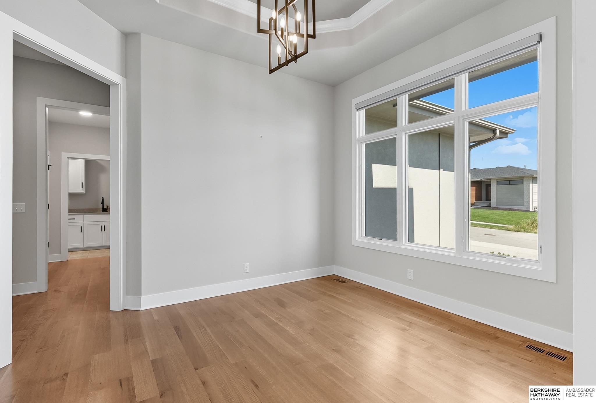 Elkhorn, Nebraska 68022, United States, 4 Bedrooms Bedrooms, ,3 BathroomsBathrooms,Residential,Pending,209250