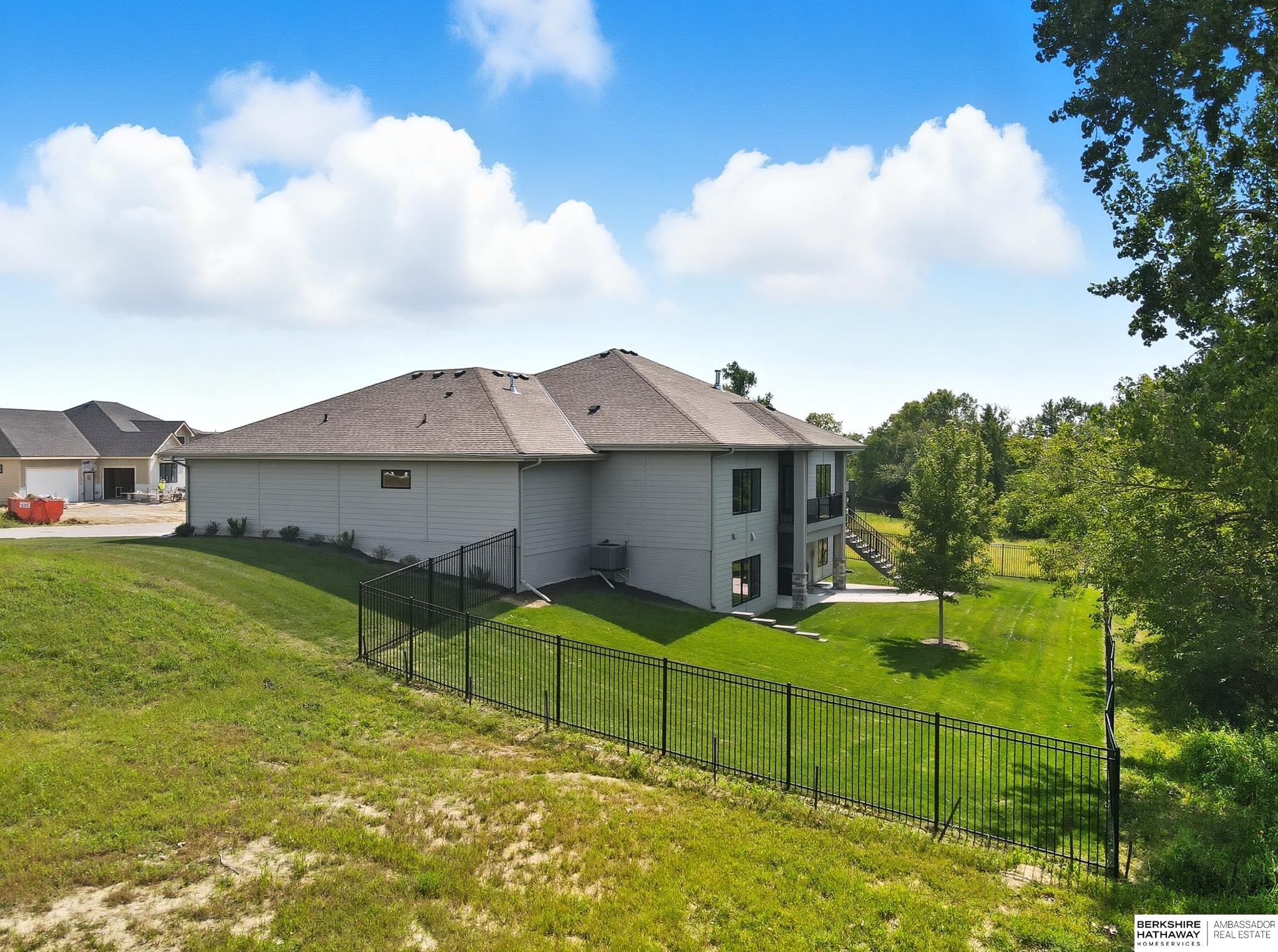 Elkhorn, Nebraska 68022, United States, 4 Bedrooms Bedrooms, ,3 BathroomsBathrooms,Residential,Pending,209250