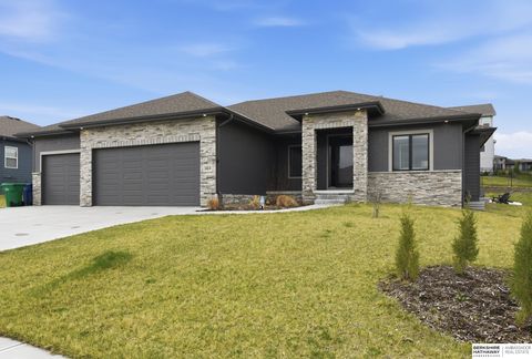 Photo of 10215 Pintail Drive, Papillion, NE 68046 (MLS # 22609350)