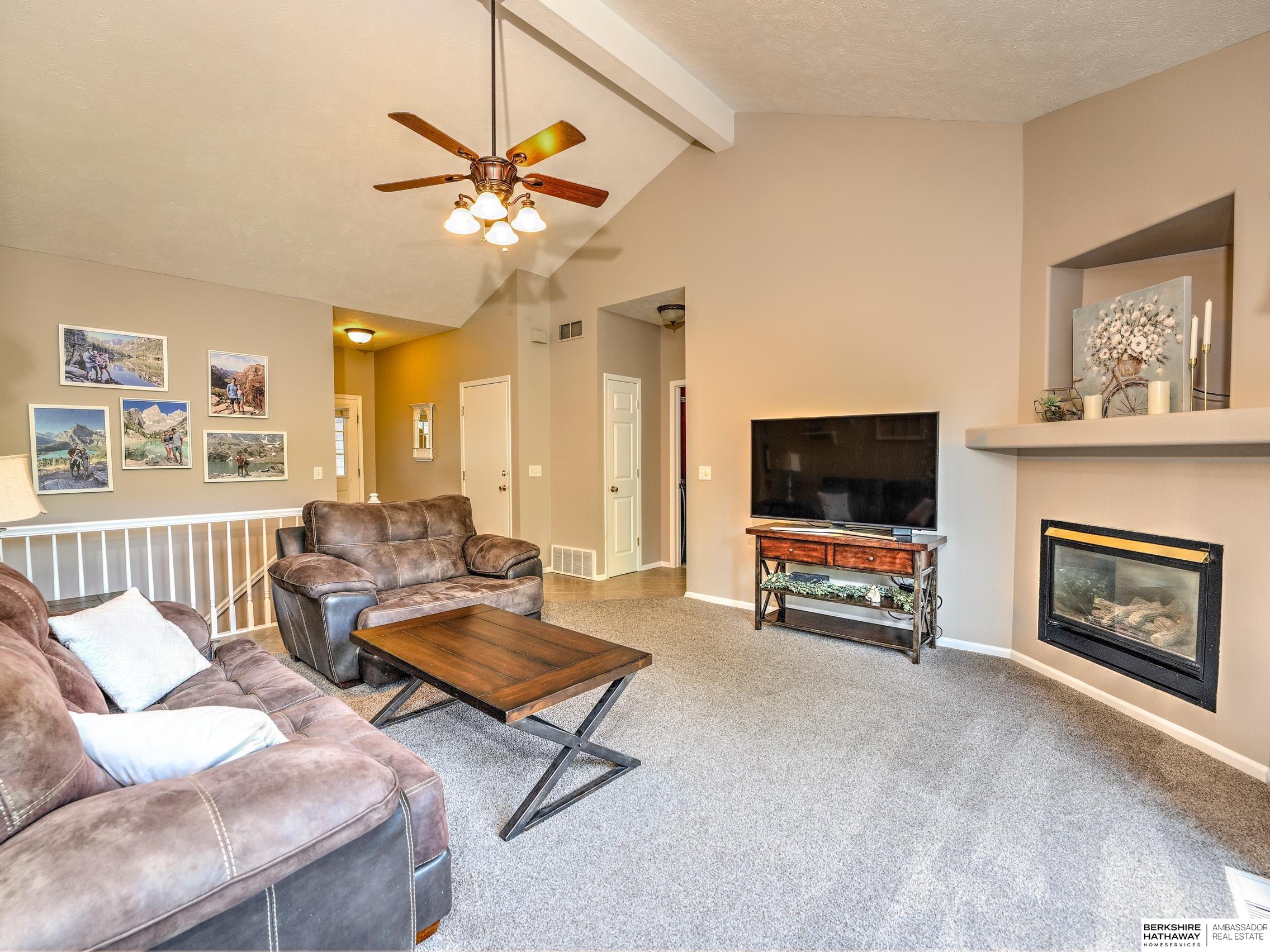 Omaha, Nebraska 68135, United States, 4 Bedrooms Bedrooms, ,3 BathroomsBathrooms,Residential,Active,159062