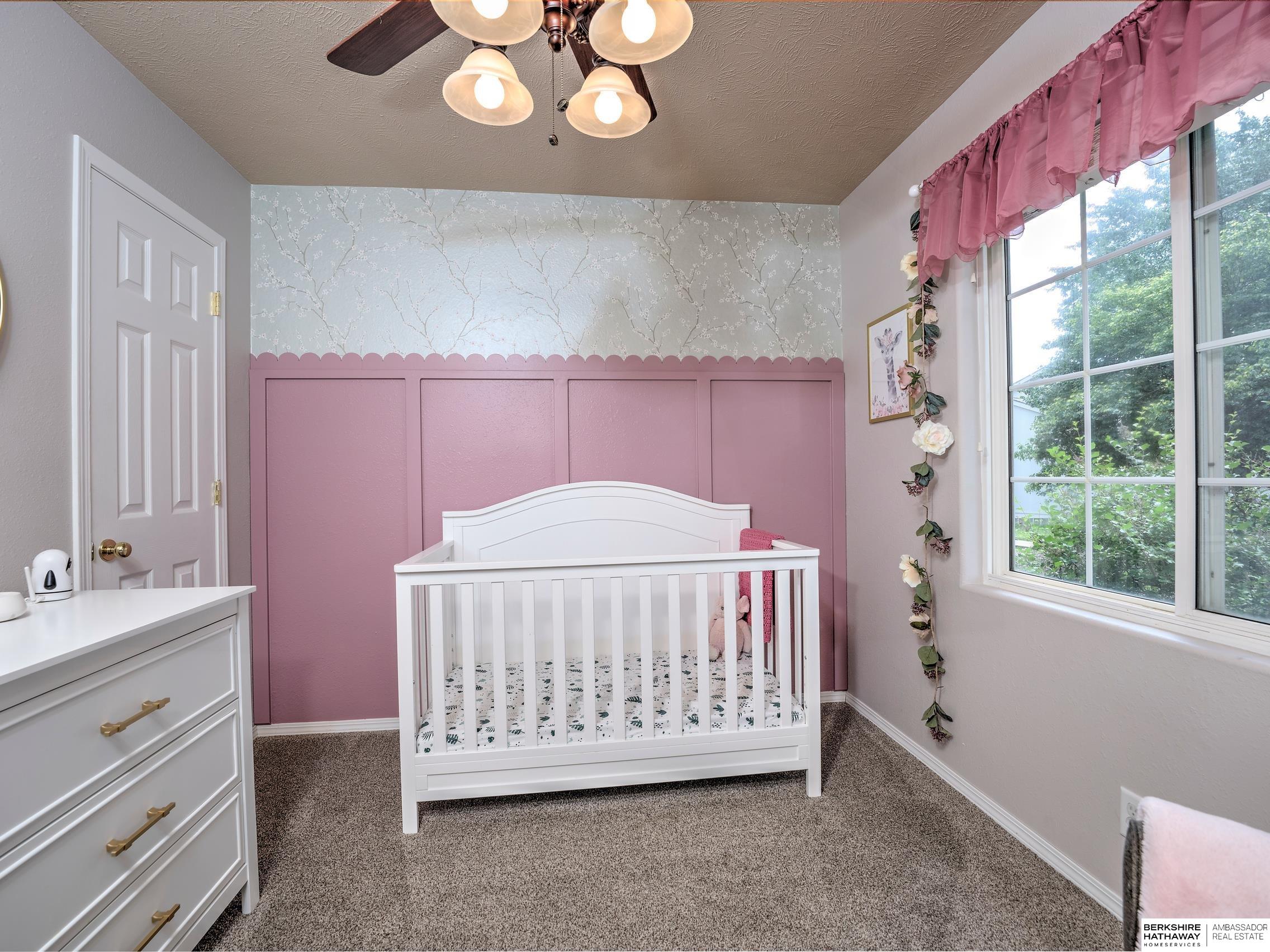 Omaha, Nebraska 68135, United States, 4 Bedrooms Bedrooms, ,3 BathroomsBathrooms,Residential,Active,159062