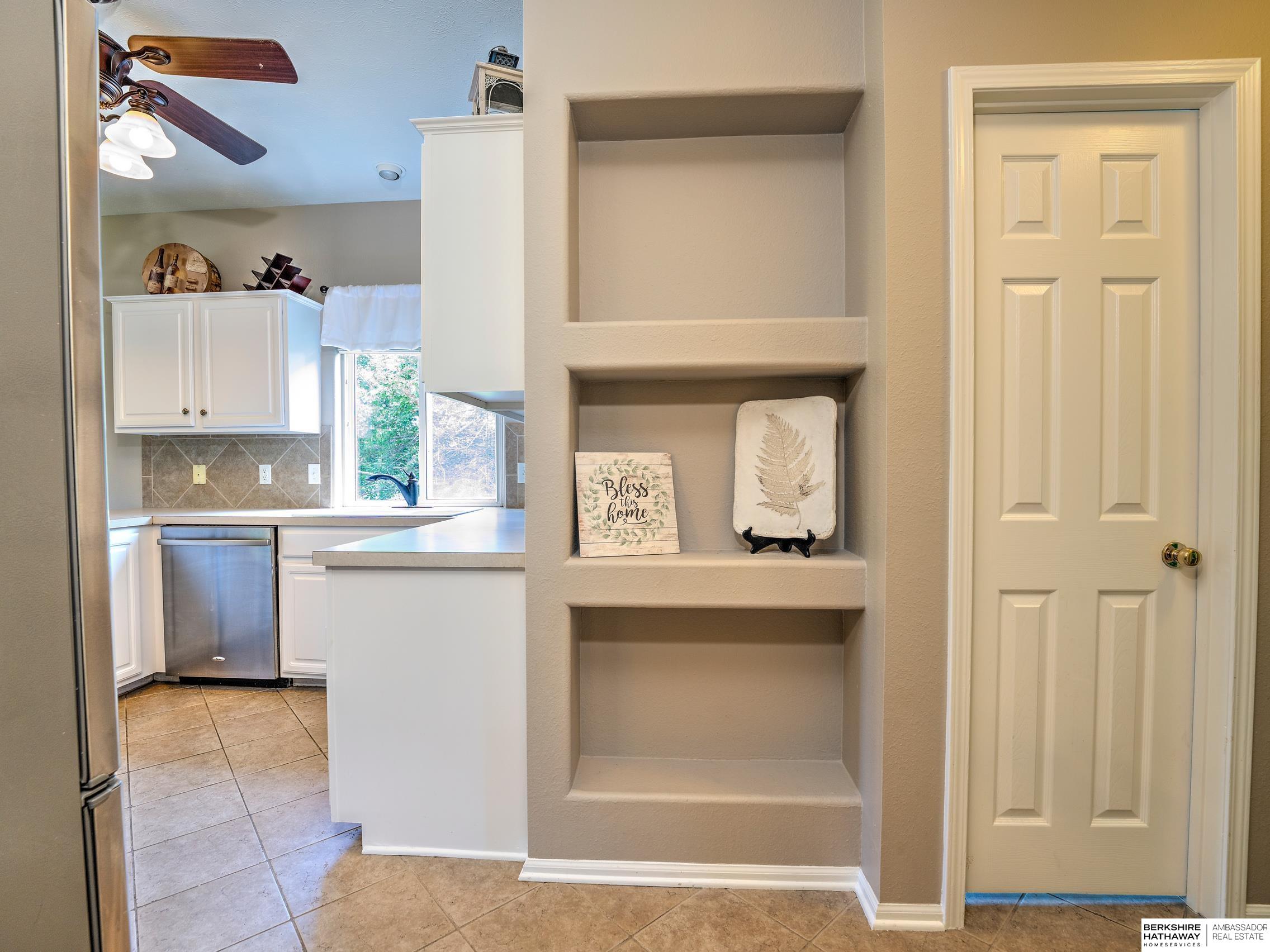 Omaha, Nebraska 68135, United States, 4 Bedrooms Bedrooms, ,3 BathroomsBathrooms,Residential,Active,159062