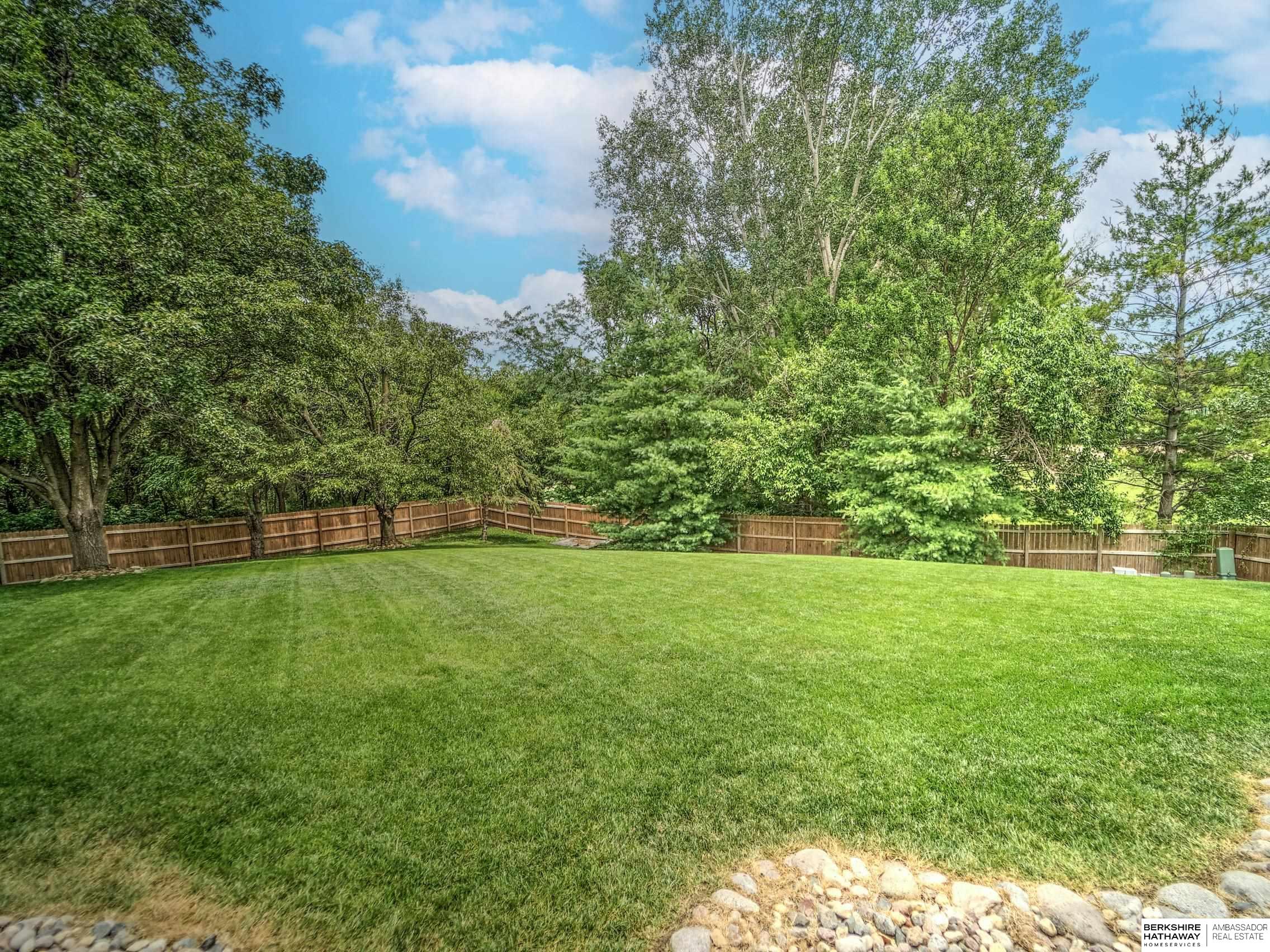 Omaha, Nebraska 68135, United States, 4 Bedrooms Bedrooms, ,3 BathroomsBathrooms,Residential,Active,159062