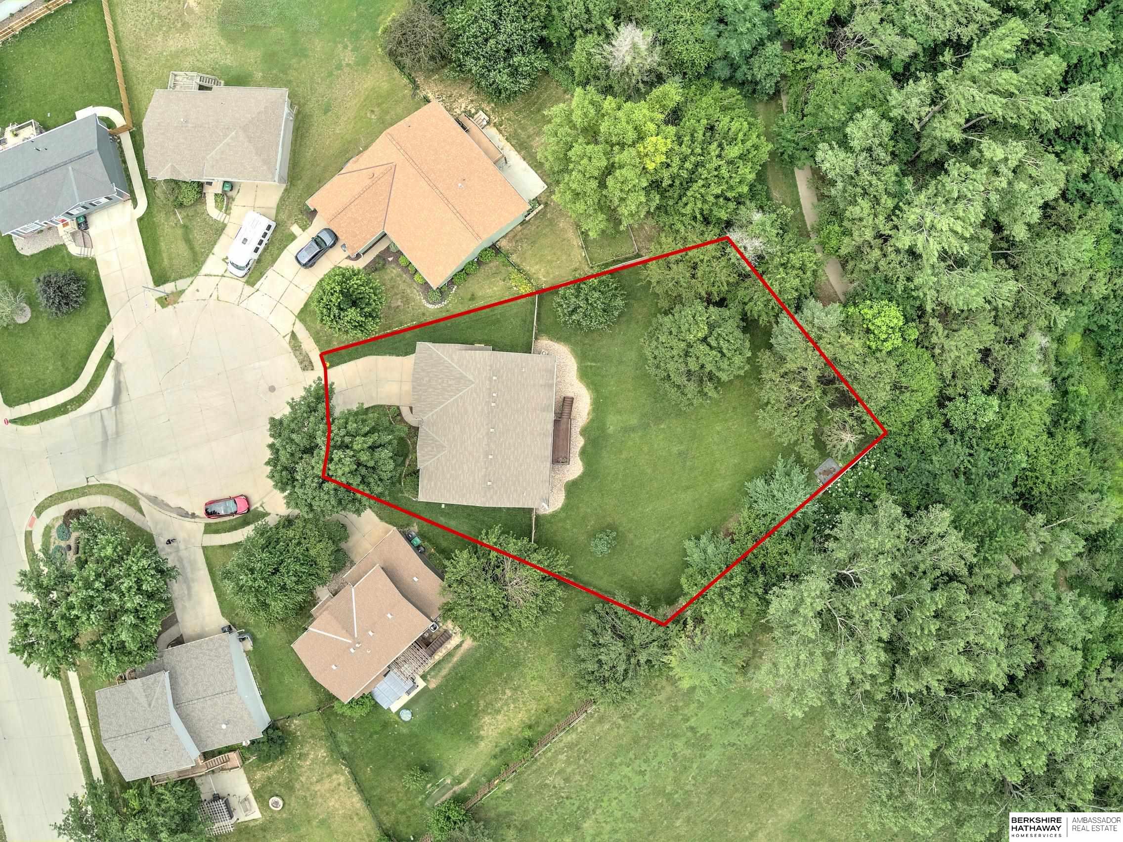 Omaha, Nebraska 68135, United States, 4 Bedrooms Bedrooms, ,3 BathroomsBathrooms,Residential,Active,159062