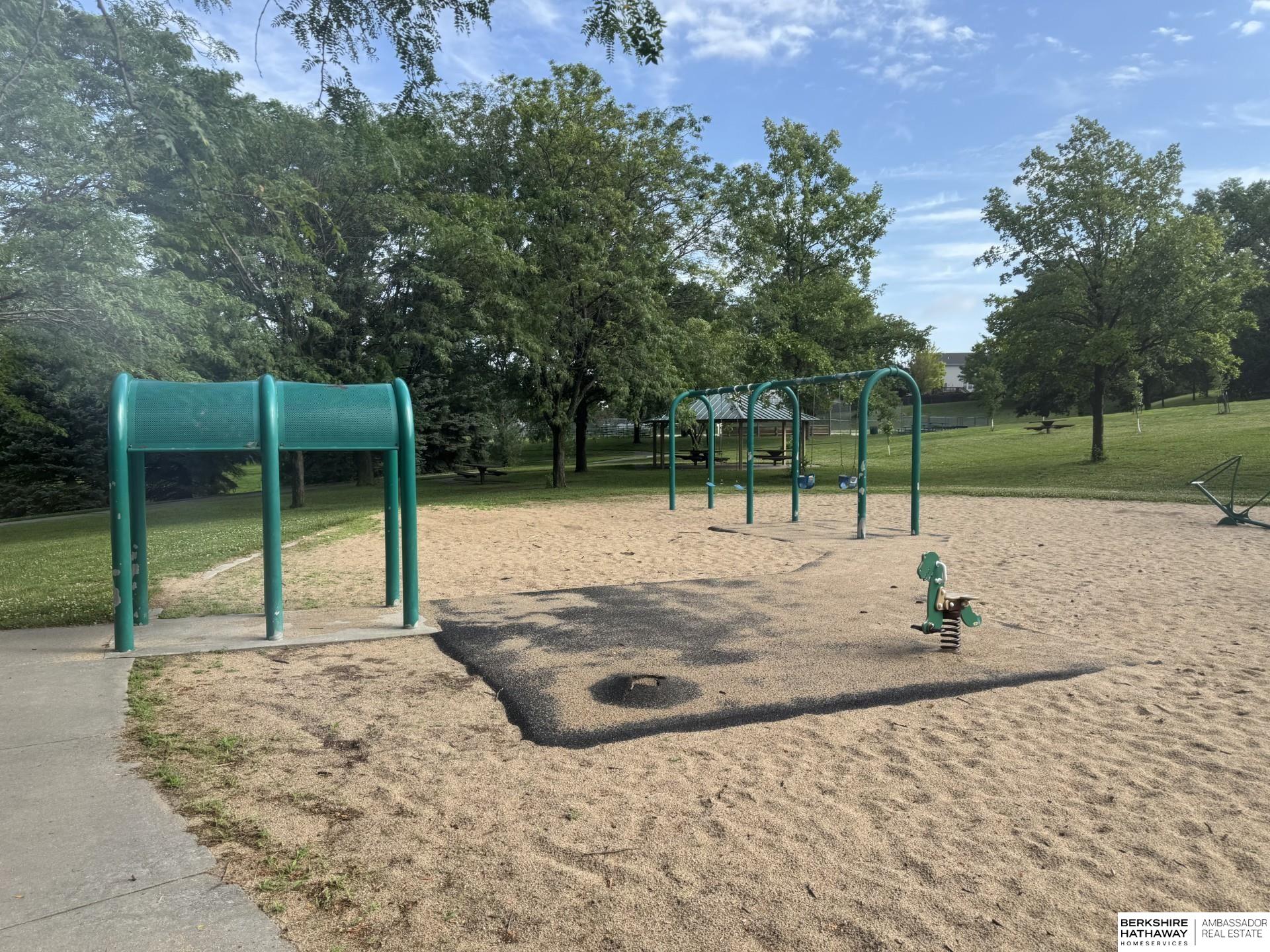 Omaha, Nebraska 68135, United States, 4 Bedrooms Bedrooms, ,3 BathroomsBathrooms,Residential,Active,159062