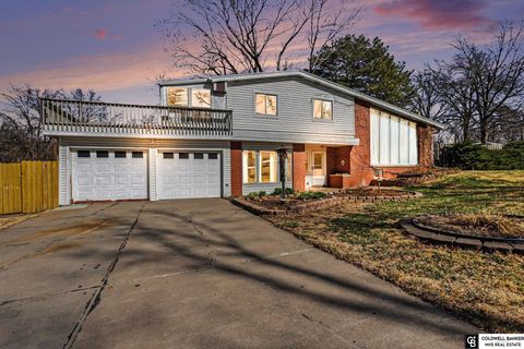 Photo of 6700 S Bermuda Drive, Lincoln, NE 68506 (MLS # 22608558)