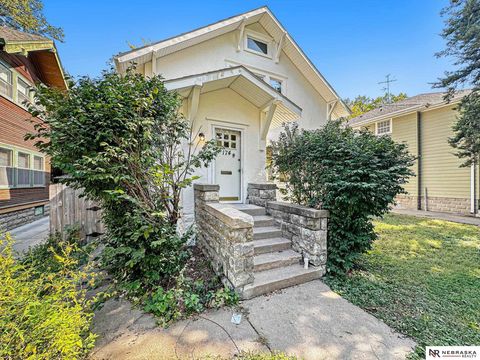 Photo of 1744 S 25 Street, Lincoln, NE 68502 (MLS # 22528741)