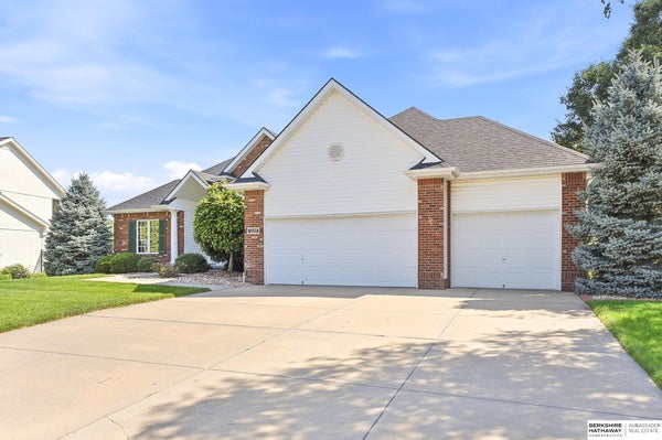 1208 NORTON DR, PAPILLION, NE 68046 - Image 3aa3bc2b9a925ebf99b336840ffe9d34/877993013