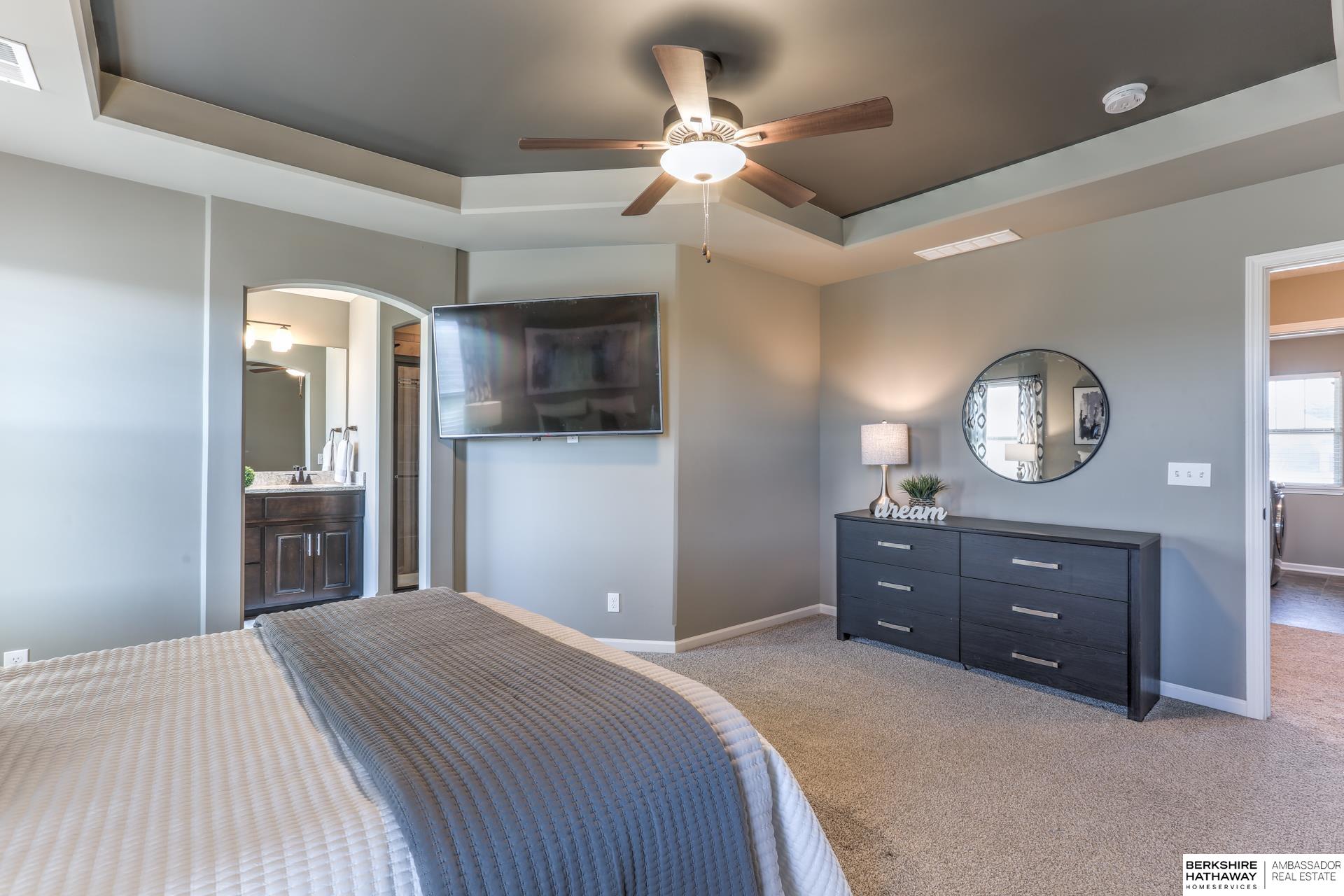 Omaha, Nebraska 68135, United States, 4 Bedrooms Bedrooms, ,3 BathroomsBathrooms,Residential,Active,256794