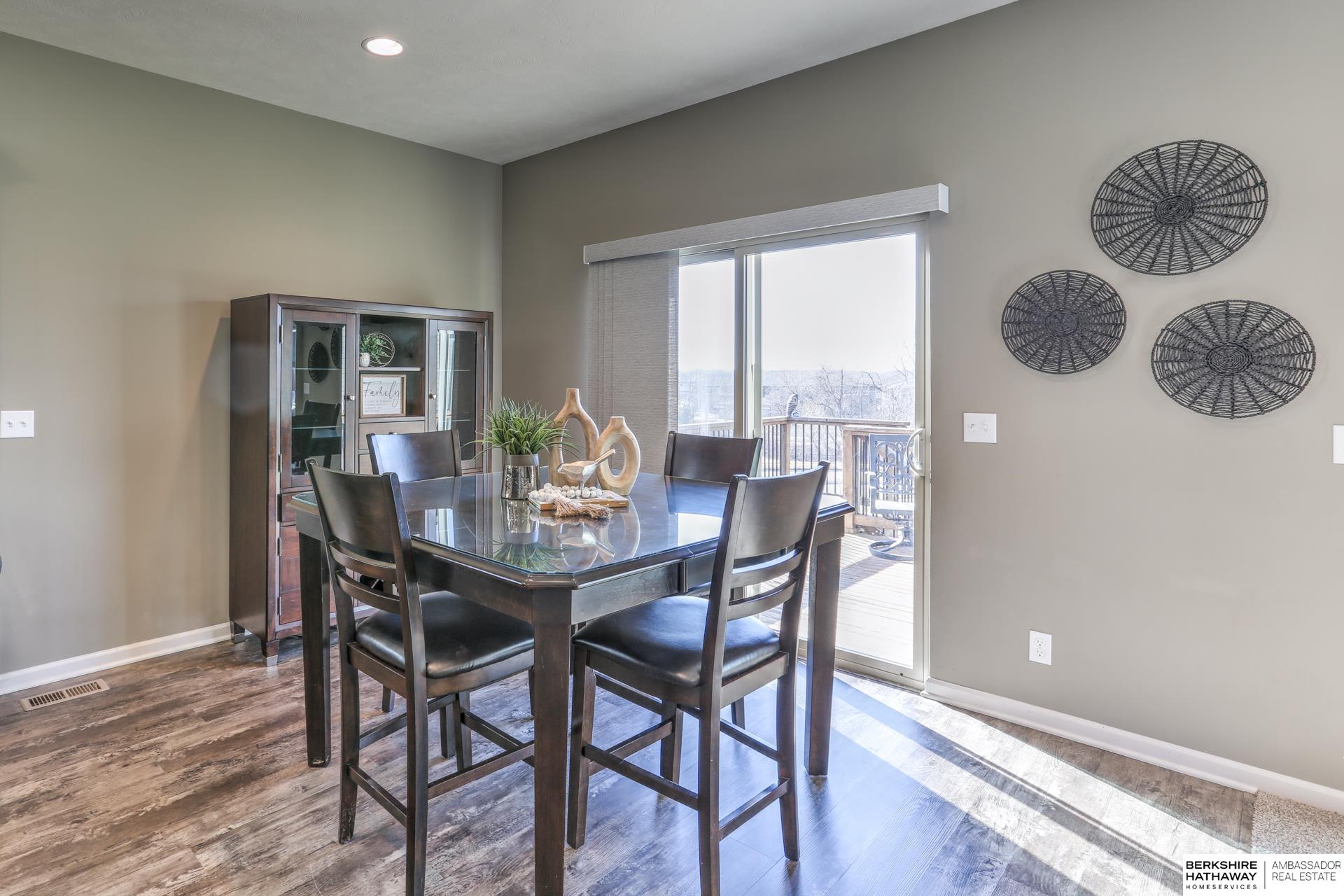 Omaha, Nebraska 68135, United States, 4 Bedrooms Bedrooms, ,3 BathroomsBathrooms,Residential,Active,256794