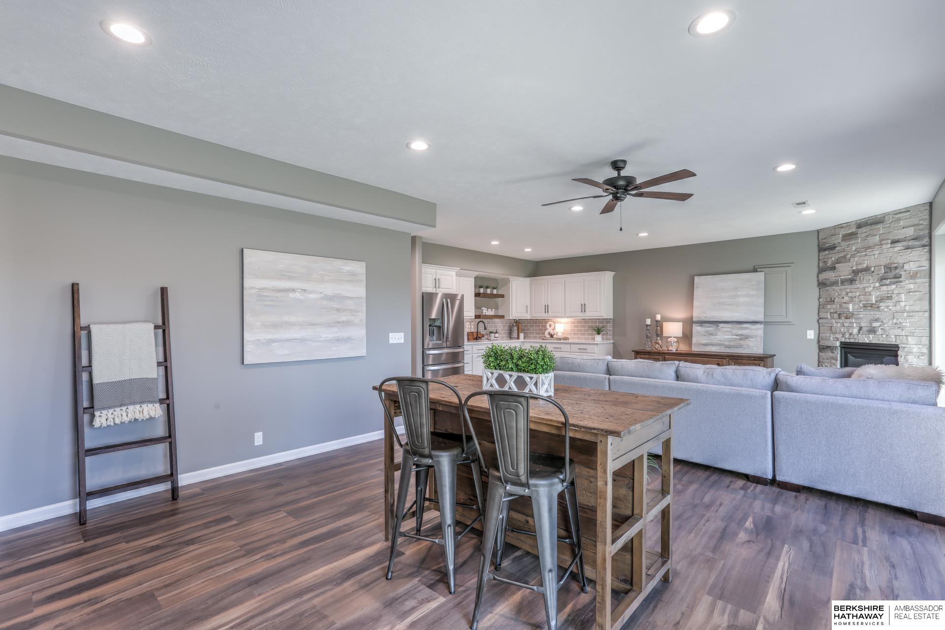 Omaha, Nebraska 68135, United States, 4 Bedrooms Bedrooms, ,3 BathroomsBathrooms,Residential,Active,256794