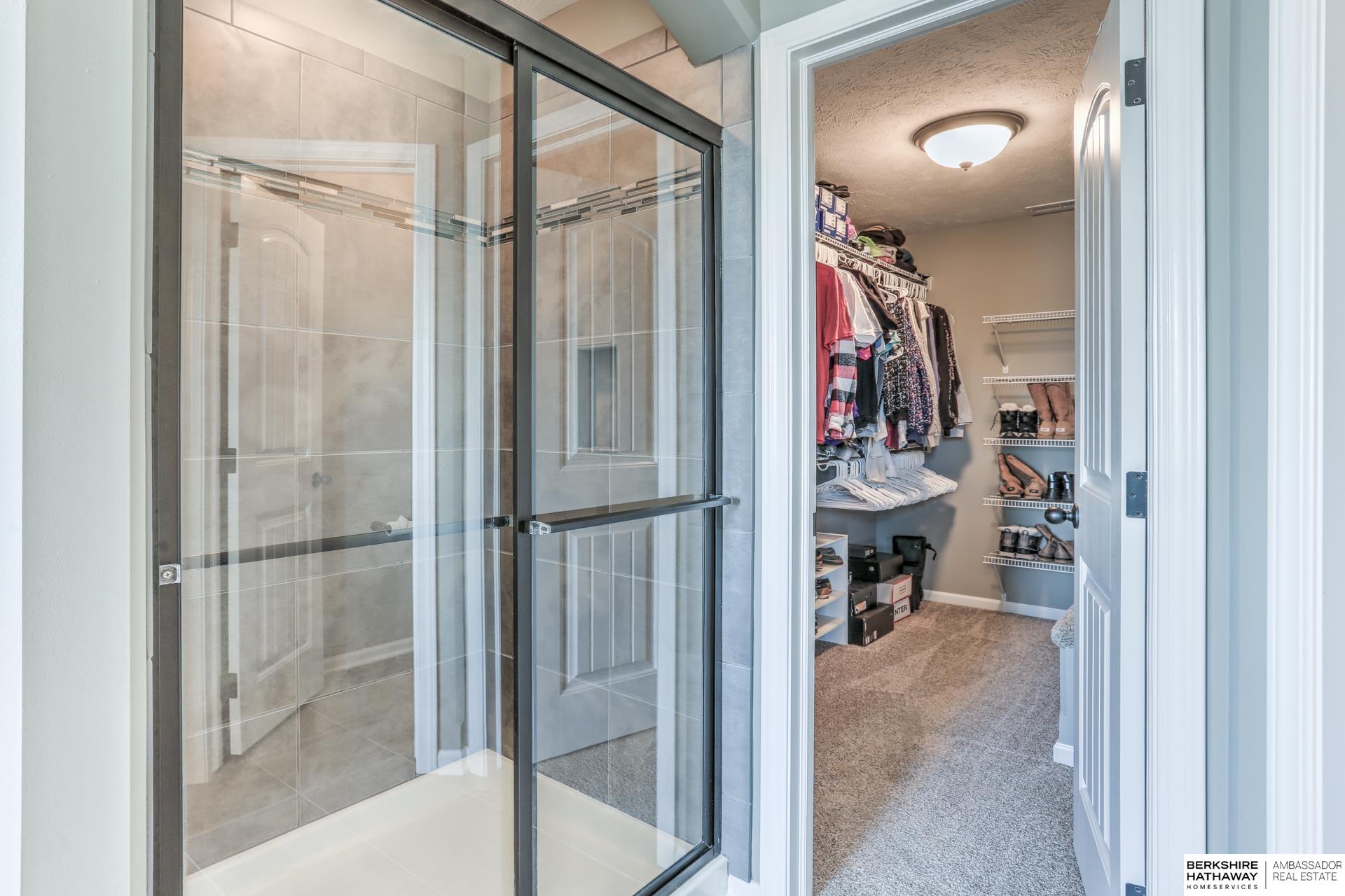 Omaha, Nebraska 68135, United States, 4 Bedrooms Bedrooms, ,3 BathroomsBathrooms,Residential,Active,256794