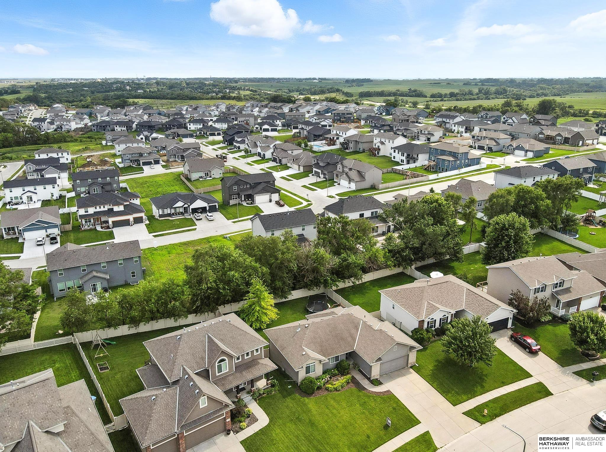 Gretna, Nebraska 68028, United States, 4 Bedrooms Bedrooms, ,3 BathroomsBathrooms,Residential,Active,173927