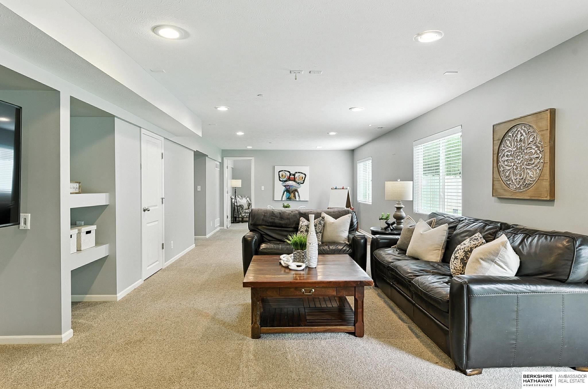 Gretna, Nebraska 68028, United States, 4 Bedrooms Bedrooms, ,3 BathroomsBathrooms,Residential,Active,173927