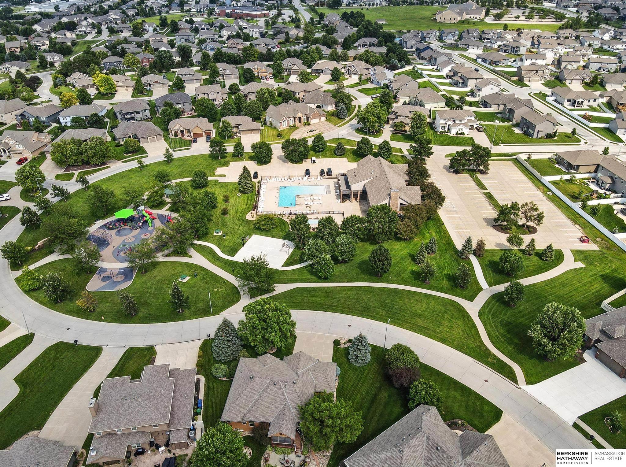 Gretna, Nebraska 68028, United States, 4 Bedrooms Bedrooms, ,3 BathroomsBathrooms,Residential,Active,173927