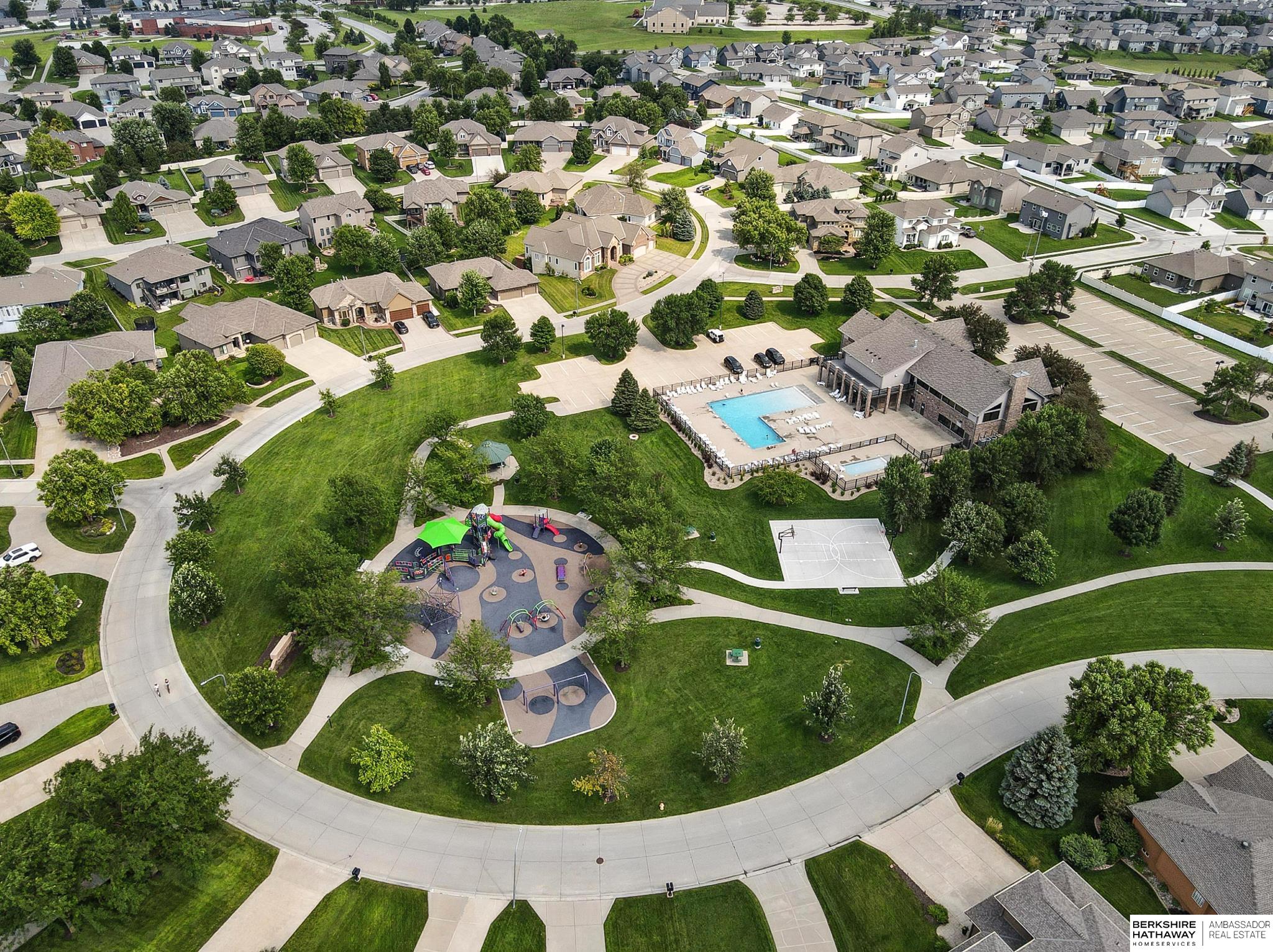 Gretna, Nebraska 68028, United States, 4 Bedrooms Bedrooms, ,3 BathroomsBathrooms,Residential,Active,173927