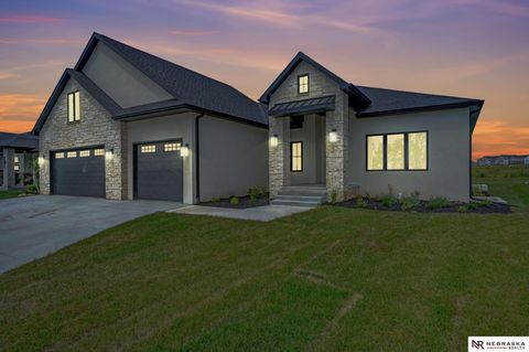 Photo of 3600 Tree Line Drive, Lincoln, NE 68516 (MLS # 22525950)
