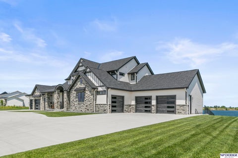Photo of 3224 Bryan Shore Drive, Fremont, NE 68025 (MLS # 22624130)