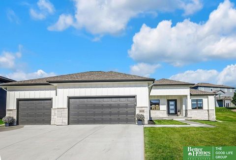 Photo of 8108 S 184 Terrace, Omaha, NE 68136 (MLS # 22528662)