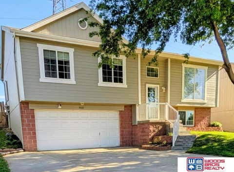 Photo of 7602 Howell Street, Omaha, NE 68122 (MLS # 22619064)