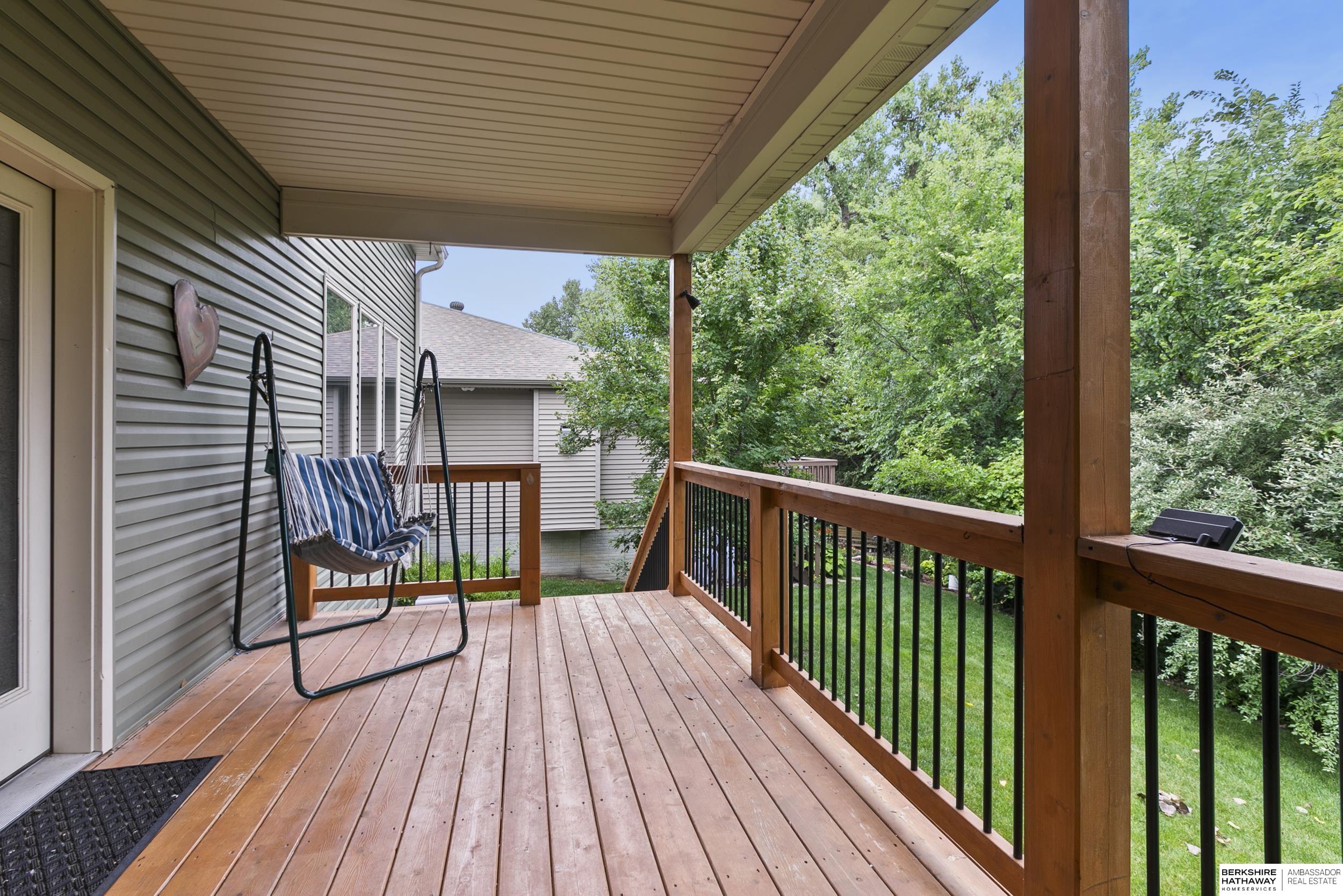 Lincoln, Nebraska 68526, United States, 4 Bedrooms Bedrooms, ,4 BathroomsBathrooms,Residential,Active,241732