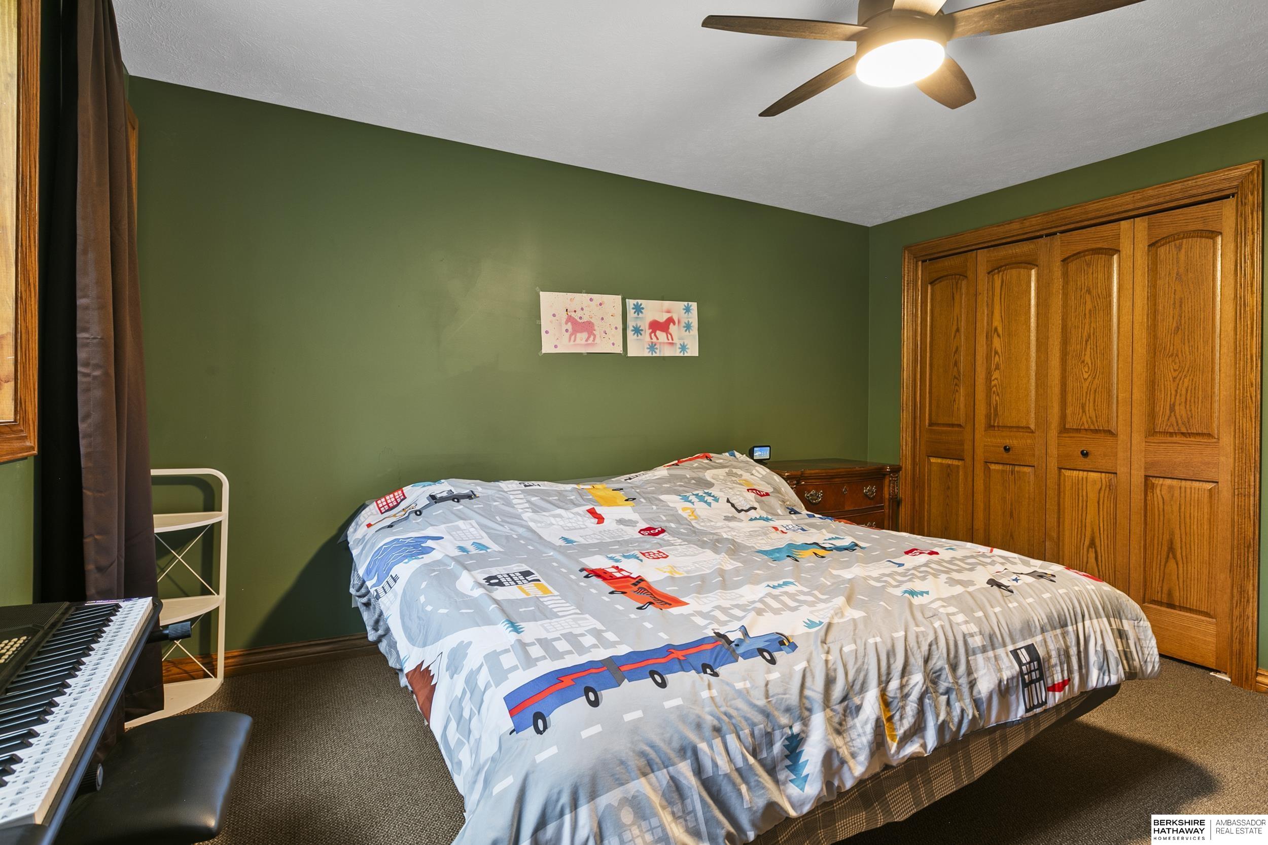 Lincoln, Nebraska 68526, United States, 4 Bedrooms Bedrooms, ,4 BathroomsBathrooms,Residential,Active,241732