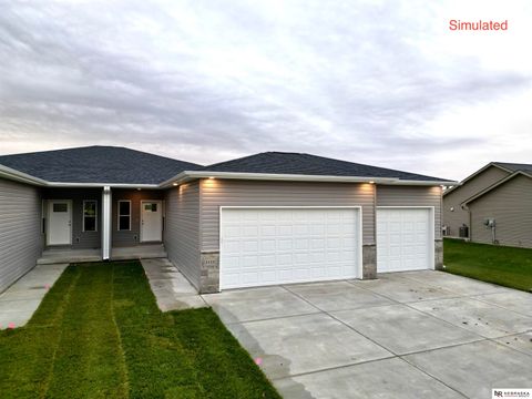 MLS: 22513297