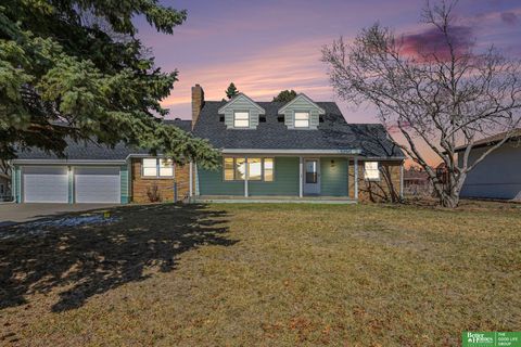 Photo of 10406 Boyd Street, Omaha, NE 68134 (MLS # 22606702)