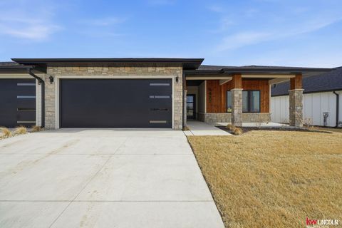 Photo of 9432 S 87th Street, Lincoln, NE 68526 (MLS # 22604035)