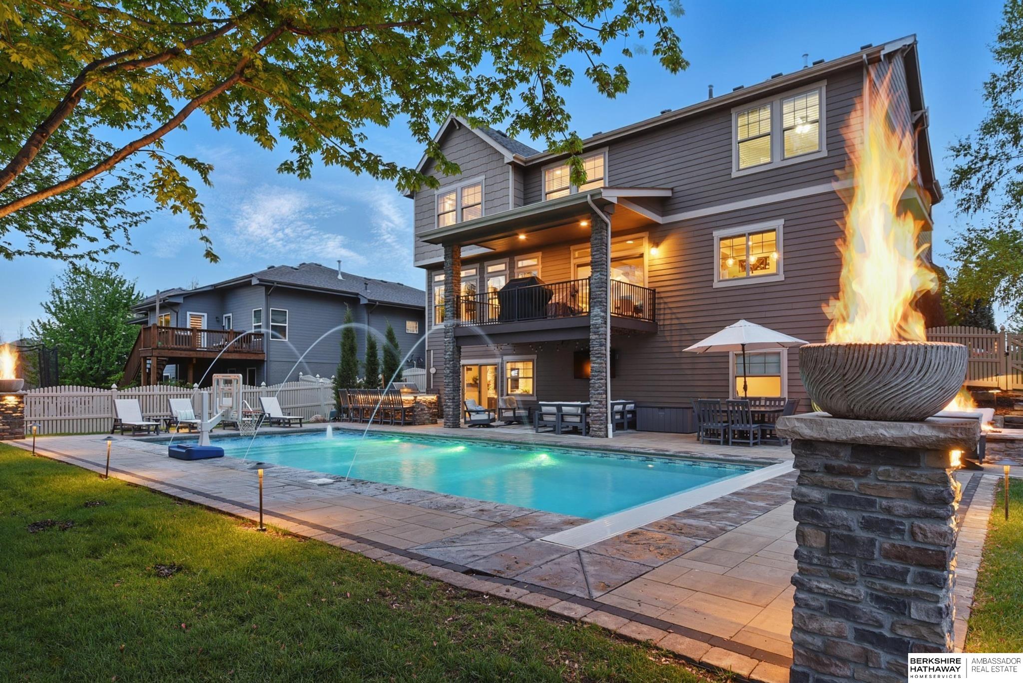 Omaha, Nebraska 68130, United States, 5 Bedrooms Bedrooms, ,3 BathroomsBathrooms,Residential,Active,122355