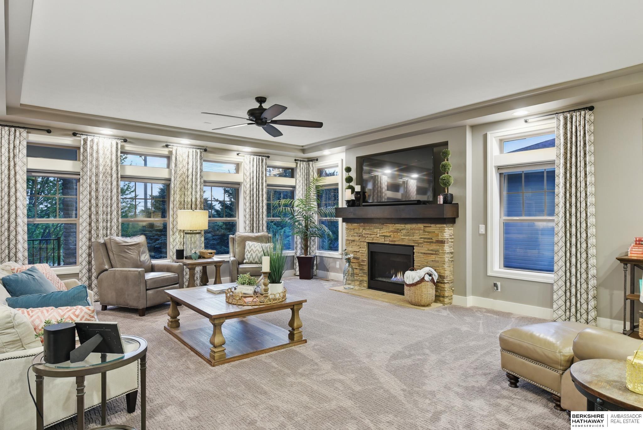 Omaha, Nebraska 68130, United States, 5 Bedrooms Bedrooms, ,3 BathroomsBathrooms,Residential,Active,122355