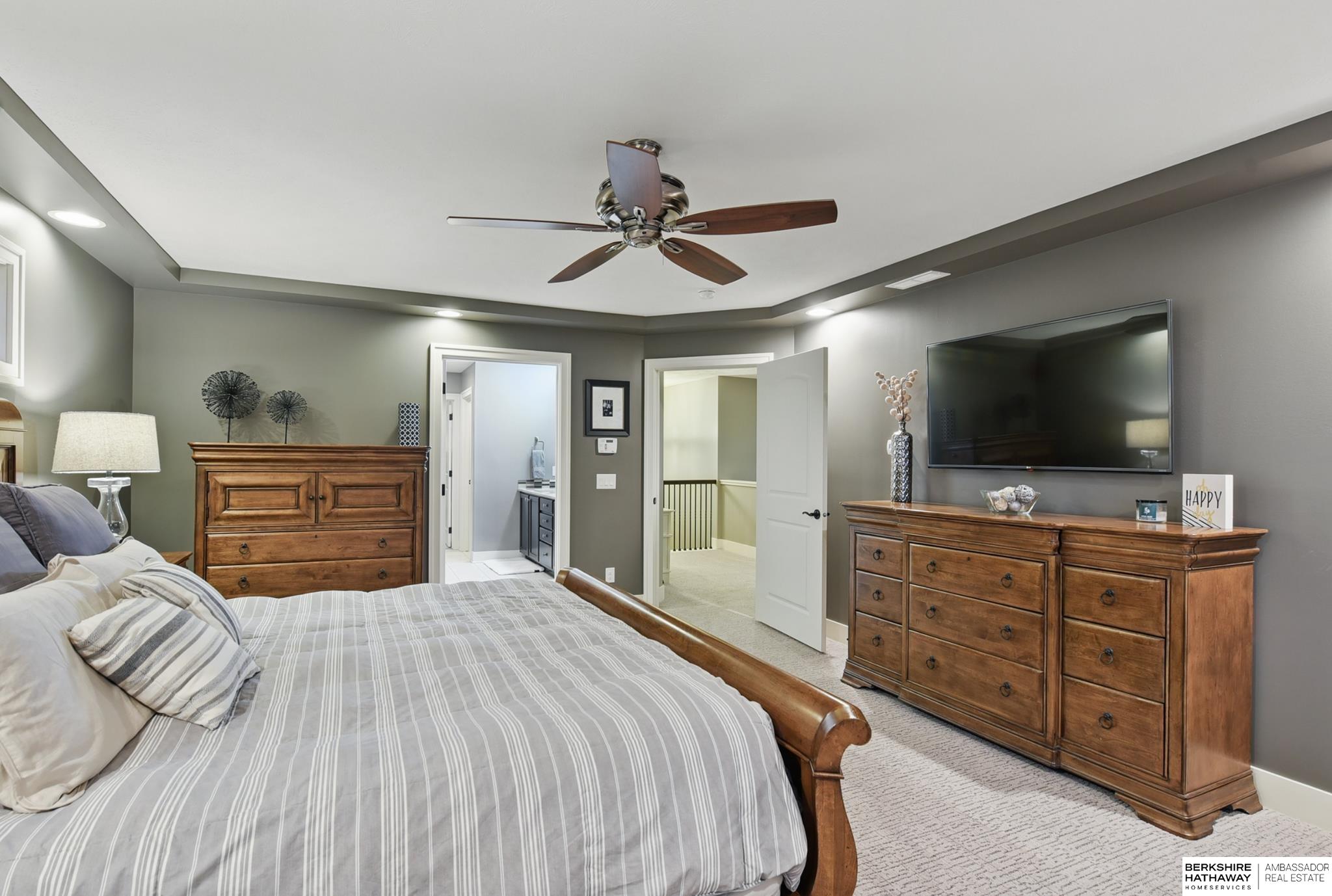 Omaha, Nebraska 68130, United States, 5 Bedrooms Bedrooms, ,3 BathroomsBathrooms,Residential,Active,122355