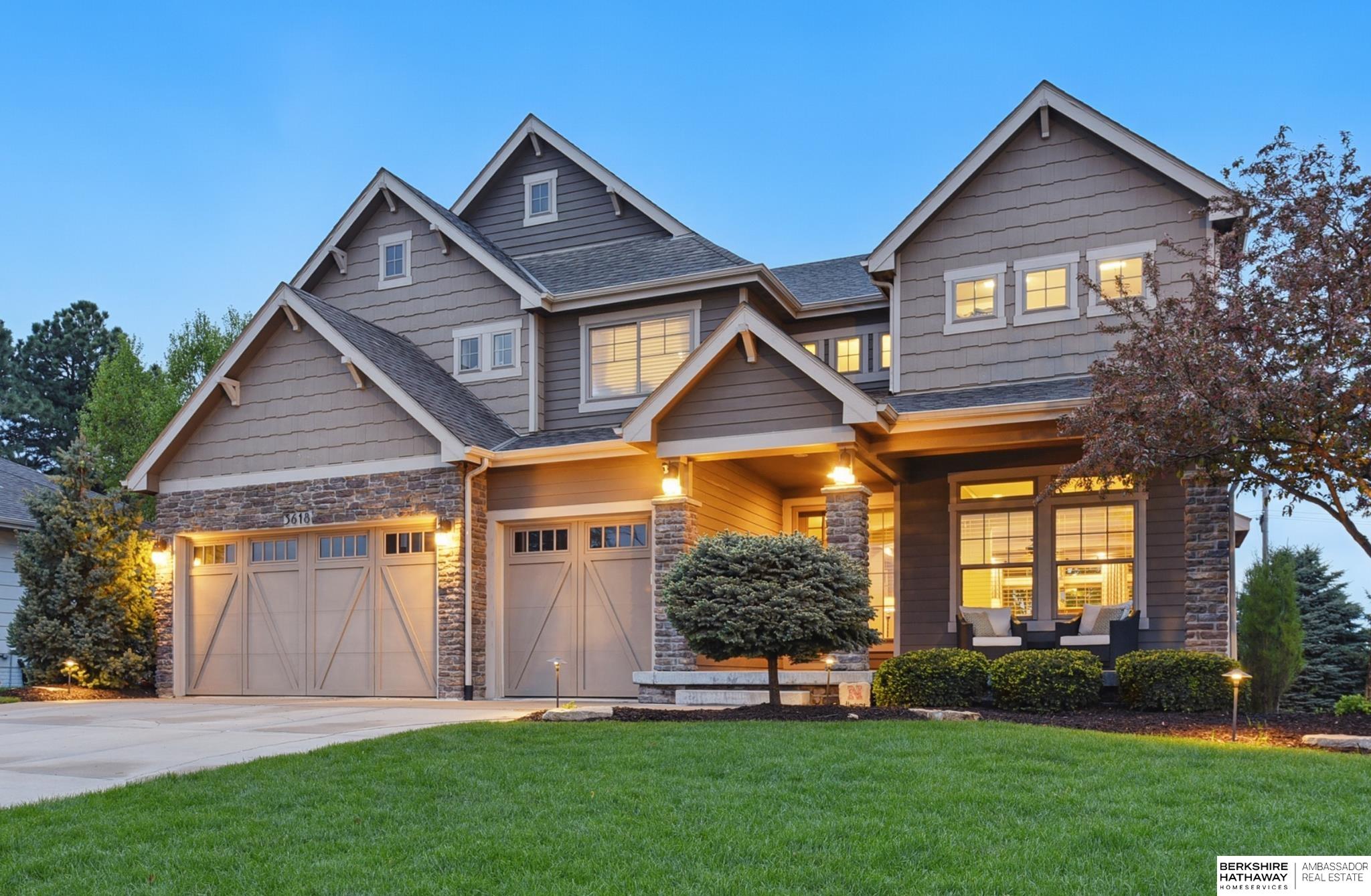 Omaha, Nebraska 68130, United States, 5 Bedrooms Bedrooms, ,3 BathroomsBathrooms,Residential,Active,122355