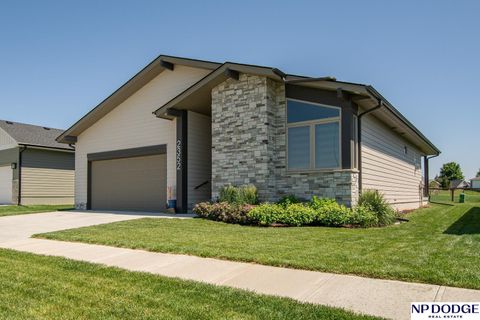 Photo of 2352 Landing Lane, Blair, NE 68008 (MLS # 22615330)