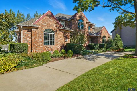 Photo of 3510 Old Dominion Road, Lincoln, NE 68516 (MLS # 22605848)