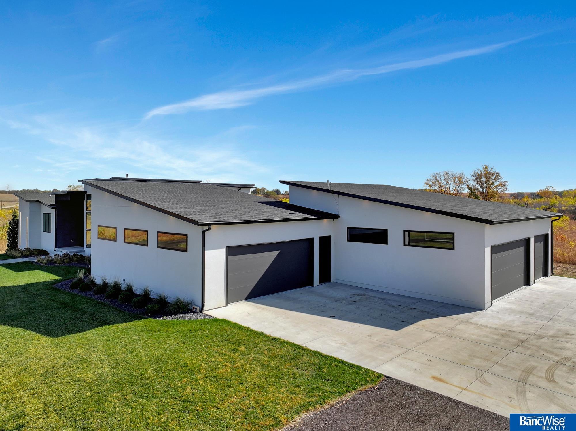 11633 Pioneers Boulevard