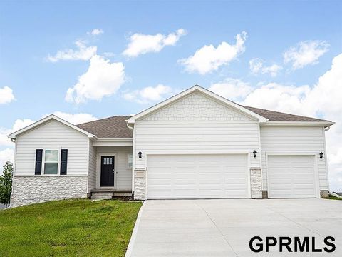 Photo of 8508 S 185TH Terrace, Omaha, NE 68136 (MLS # 22605165)