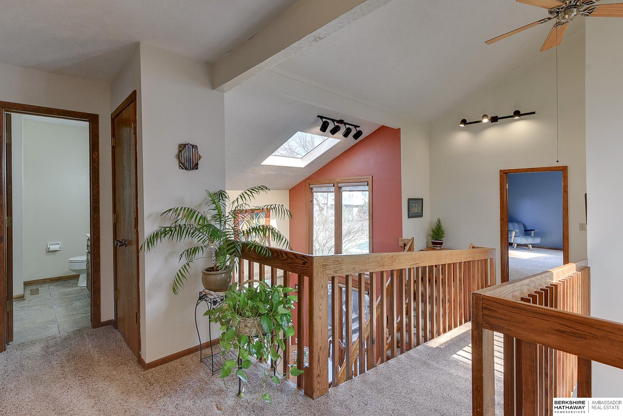 Omaha, Nebraska 68164, United States, 4 Bedrooms Bedrooms, ,3 BathroomsBathrooms,Residential,Pending,130832