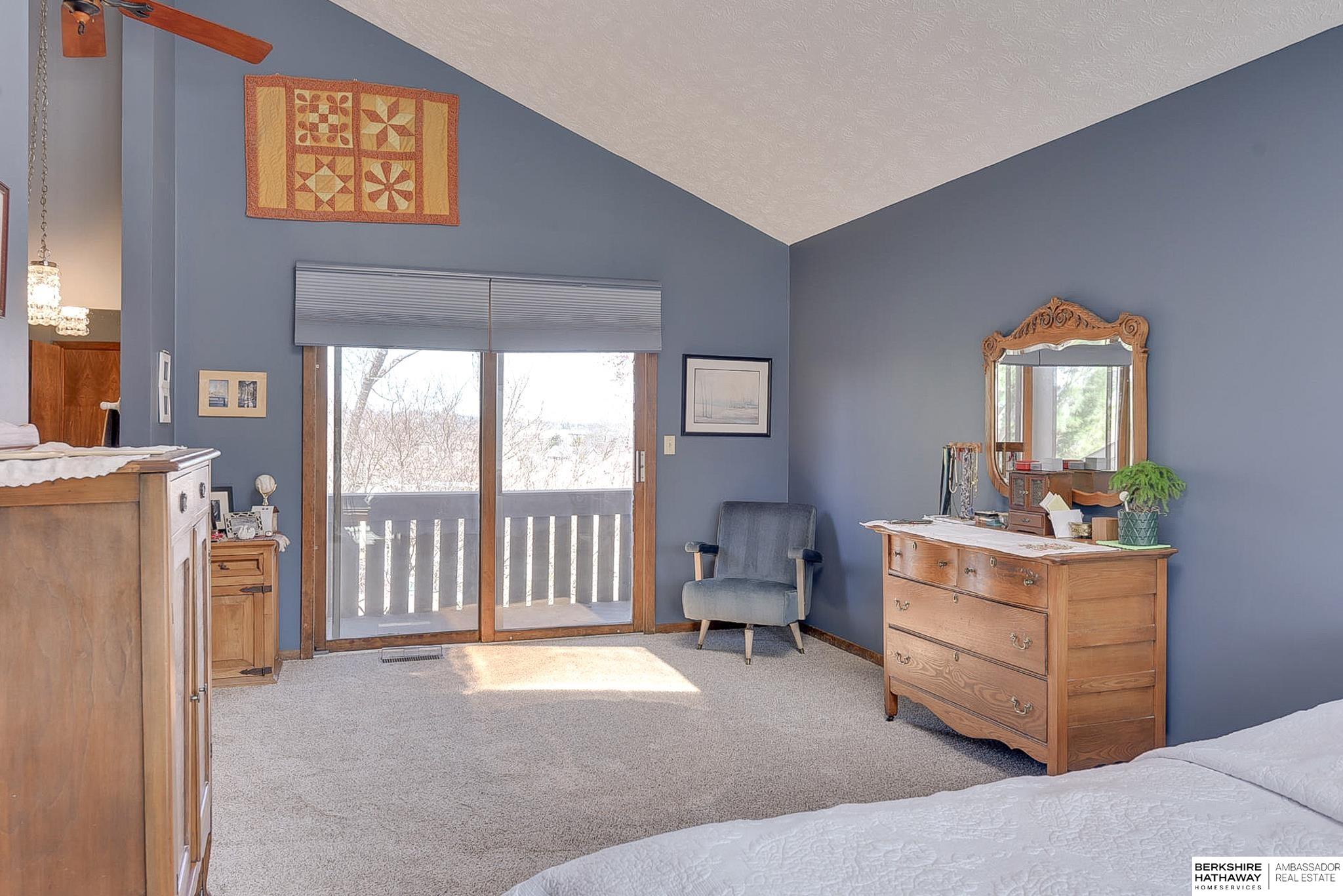 Omaha, Nebraska 68164, United States, 4 Bedrooms Bedrooms, ,3 BathroomsBathrooms,Residential,Pending,130832