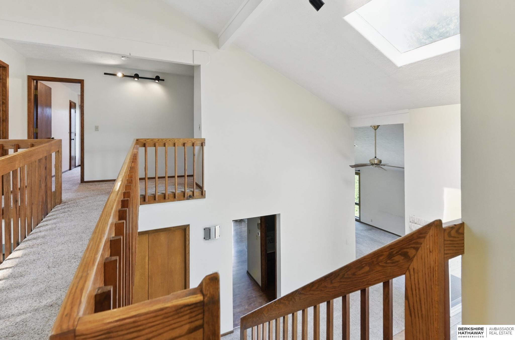 Omaha, Nebraska 68164, United States, 4 Bedrooms Bedrooms, ,3 BathroomsBathrooms,Residential,Pending,130832