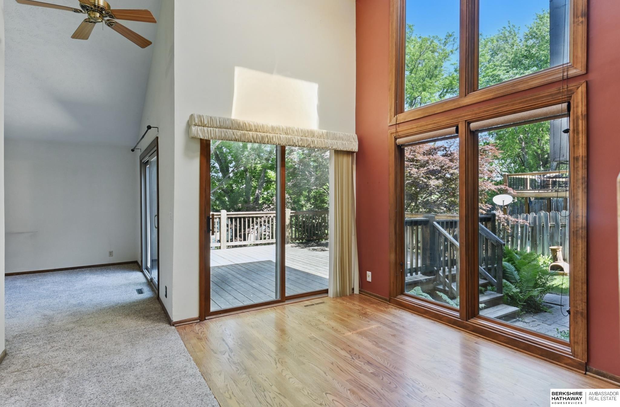 Omaha, Nebraska 68164, United States, 4 Bedrooms Bedrooms, ,3 BathroomsBathrooms,Residential,Pending,130832